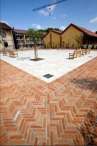 Cascina Vione – Cortili interni e porticati